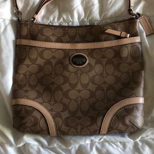 Coach Crossbody bag - signature